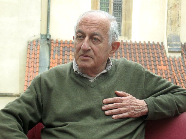 Juan Goytisolo, el escritor “de las dos orillas”, Premio Cervantes 2014