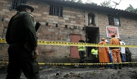 Tras 10 días encuentran cuerpo de minero en Colombia; quedan 11 desaparecidos