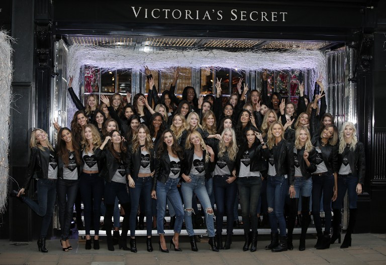 Los “ángeles” de Victoria’s Secret despliegan las alas en Londres