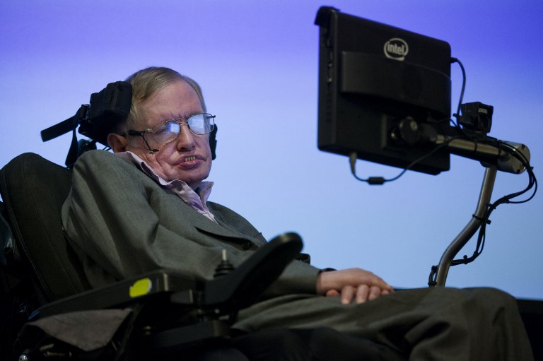 Stephen Hawking: la inteligencia artificial podría acabar con nosotros