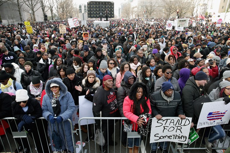 Miles marchan en EEUU por derechos civiles y contra violencia policial