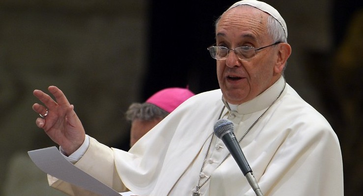 Papa pide en Ostia que recen por él y se confiesa “un poco anciano y enfermo”