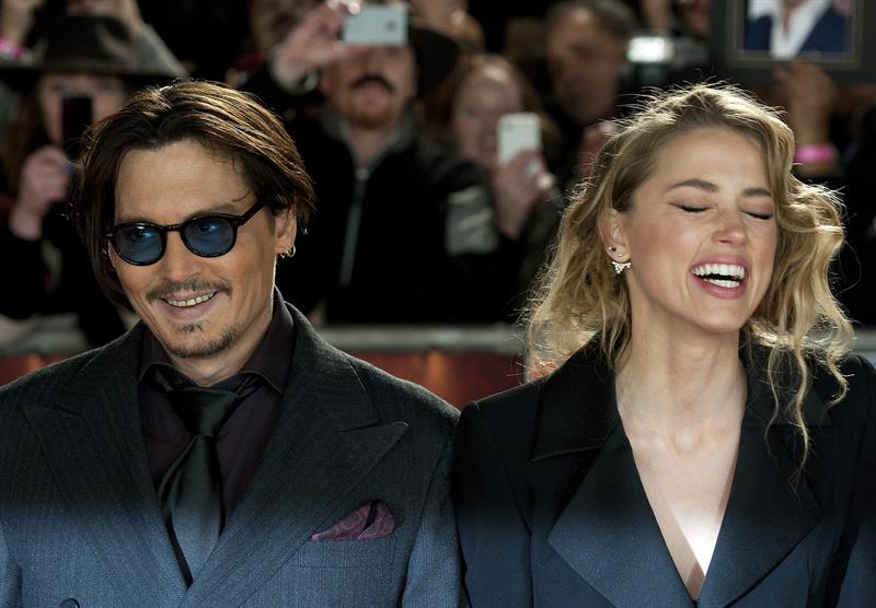Jennifer López y Johnny Depp presentan “The Boy Next Door” y “Mortdecai”