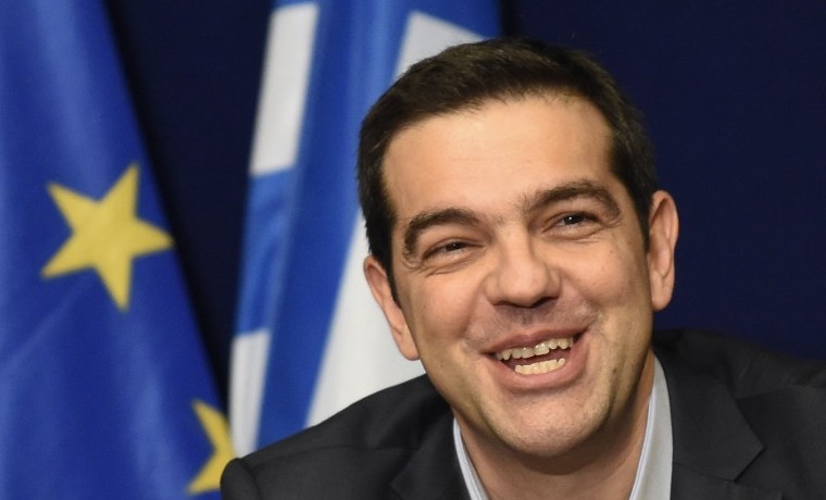 Tsipras dice a secretario EEUU del Tesoro que un acuerdo debe “respetar a los griegos”