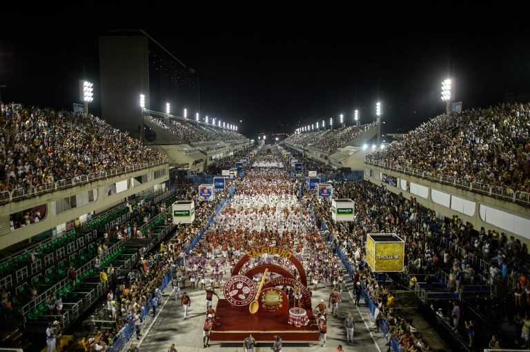 Carnaval en Río, práctica en el Sambódromo