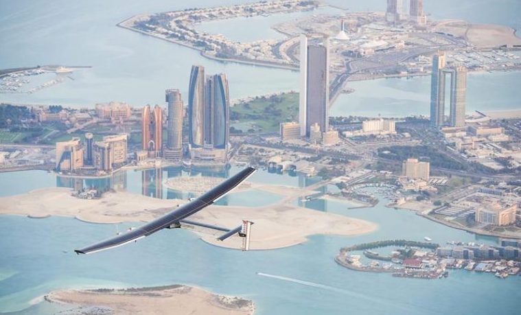 Avión solar, primer vuelo de prueba en Abu Dabi