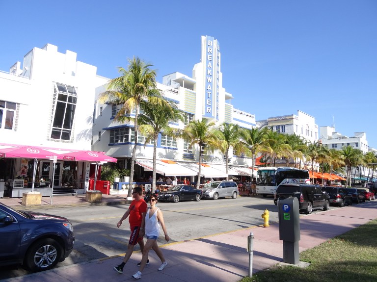 Miami Beach, el turístico balneario de la fiesta y el Art Déco, cumple 100 años