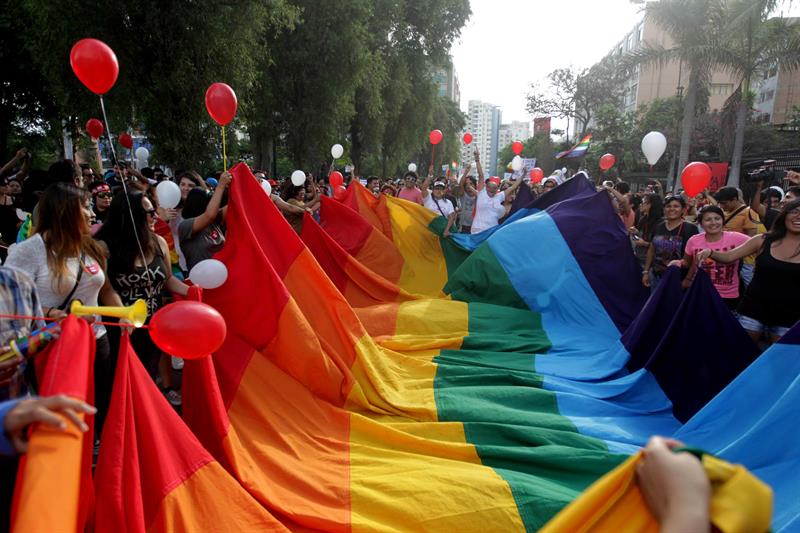 Marcha en Perú “Contra la Homofobia en el Congreso”