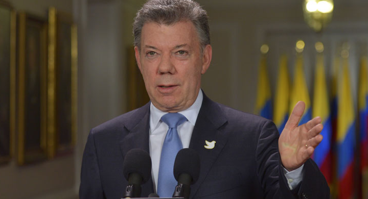 ‘No podemos ni vamos a dar un salto al vacío’: Presidente Santos