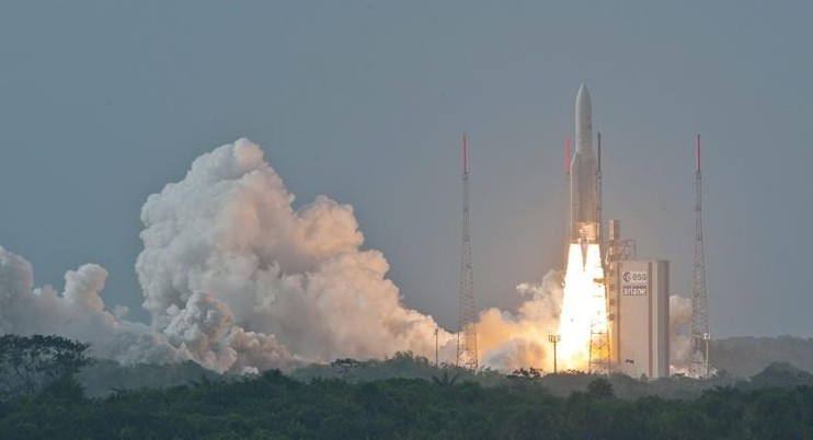 Lanzados con éxito dos satélites desde Ariane 5