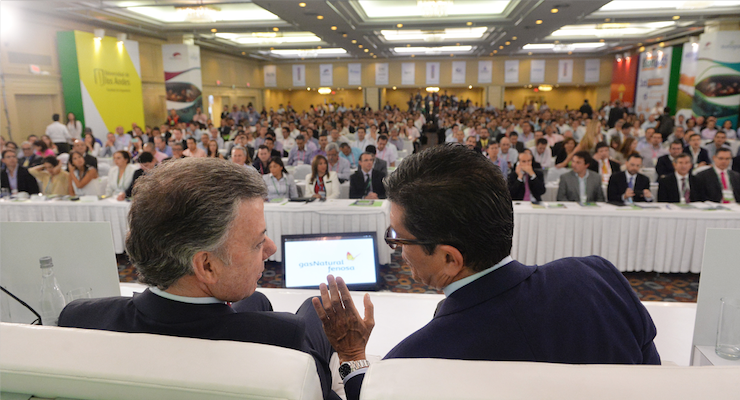 Colombia necesita un sector energético fuerte y bien regulado: Santos