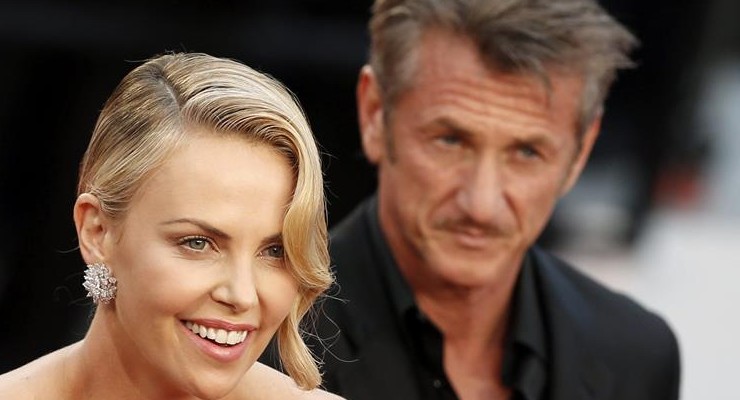 Sean Penn con Charlize Theron en Cannes