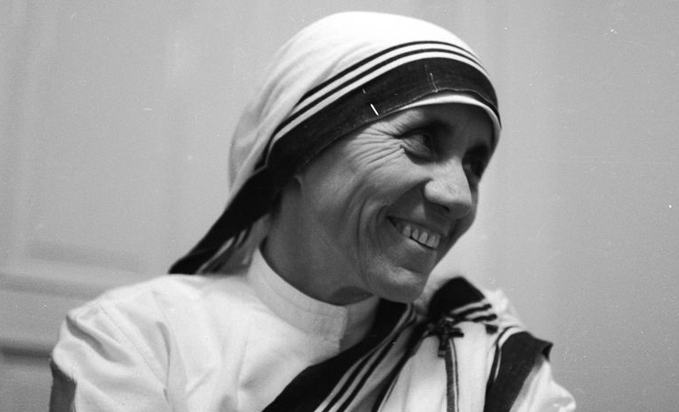 La Madre Teresa de Calcuta podría ser canonizada en septiembre de 2016