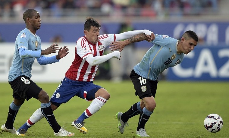 Uruguay 1-1 con Paraguay y avanza a cuartos en la Copa