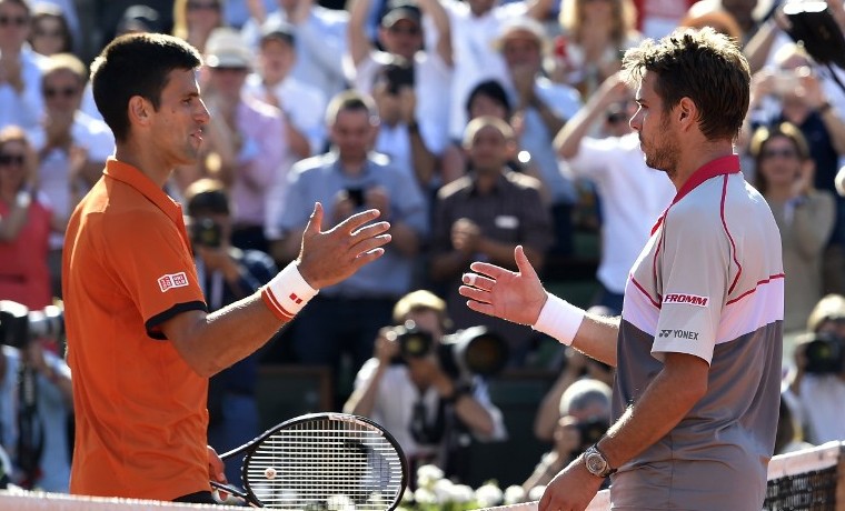 Wawrinka sorprende a Djokovic y gana la final de Roland Garros