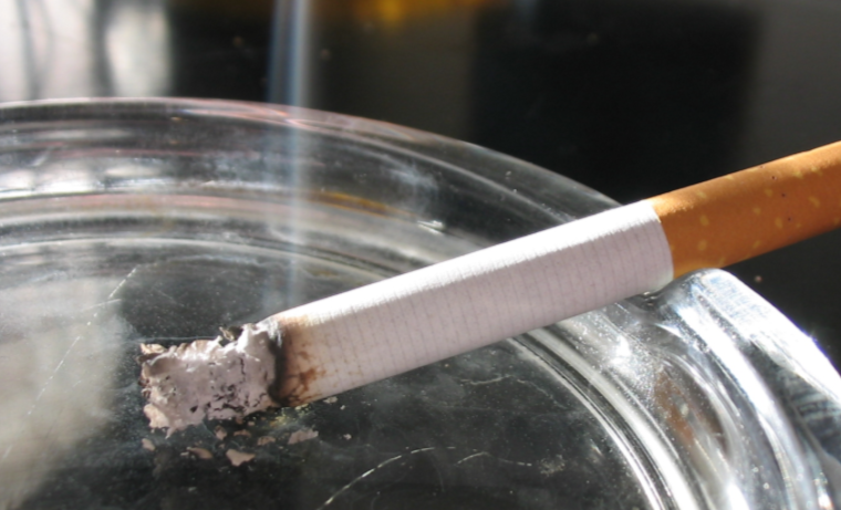 Justicia de Québec condena a tabacaleras a pagar US$12.380 millones a fumadores