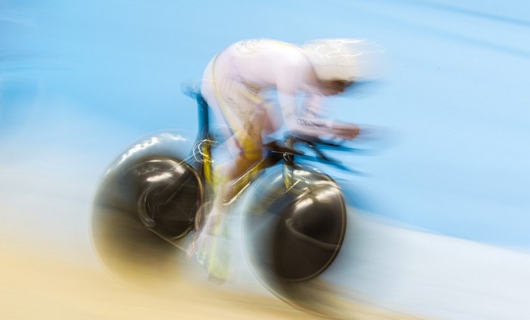 Fernando Gaviria da el primer oro a Colombia en ciclismo en pista en Toronto-2015