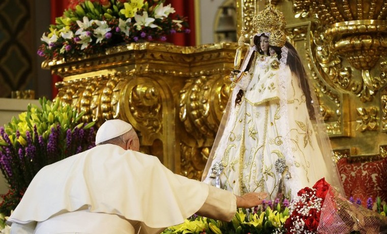 La pequeñita: la virgen milagrosa que visitó el papa en su despedida de Ecuador