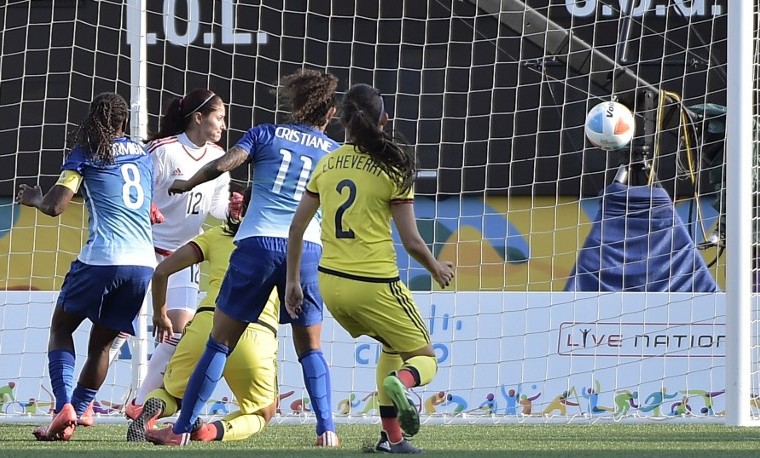 Brasil golea 4-0 a Colombia en la final del fútbol femenino de Toronto-2015