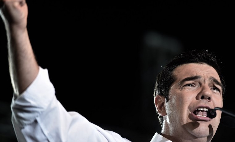 Tsipras moviliza a sus tropas con una defensa vibrante del “no”