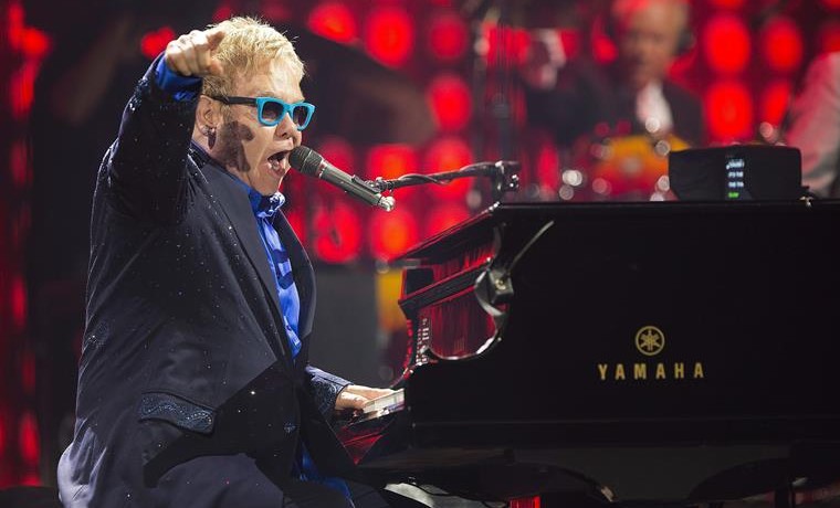Elton John, más roquero que diva, desmelena al Teatro Real de Madrid