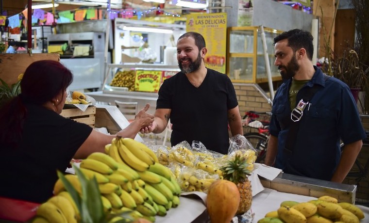 Tras los fogones de Enrique Olvera, el chef que puso a México en boca del mundo