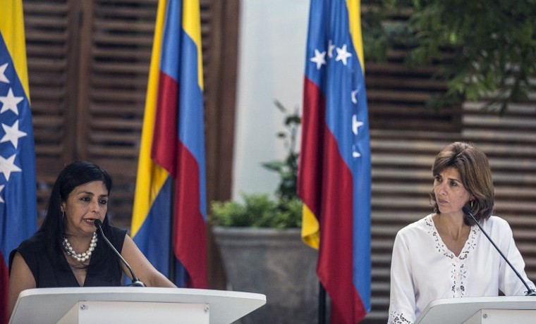 Venezuela y Colombia sin acuerdo para cita Santos-Maduro