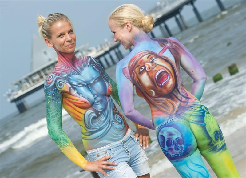 “Body Painting” en las playas de Heringsdorf, Alemania.