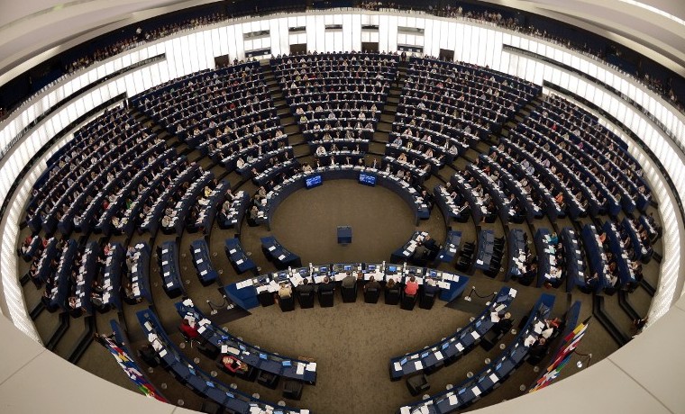 El Parlamento Europeo vota la prohibición de productos de animales clonados