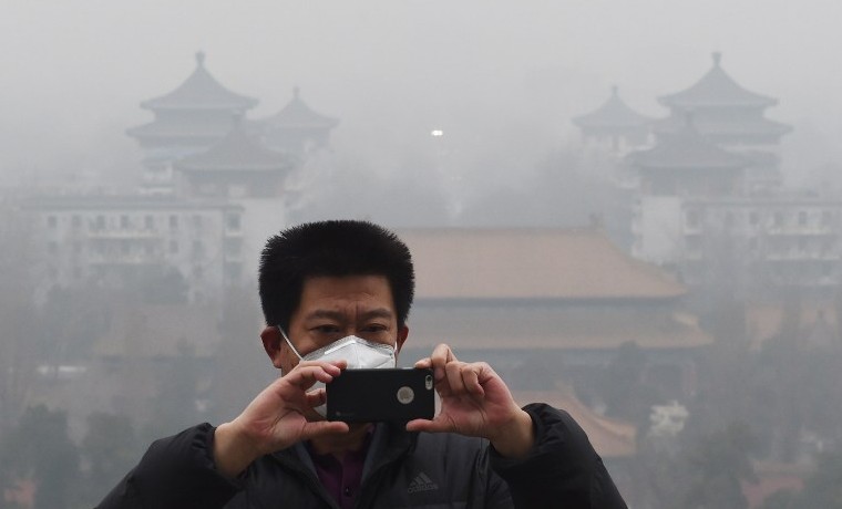 La contaminación atmosférica causa una de cada 10 muertes en el mundo