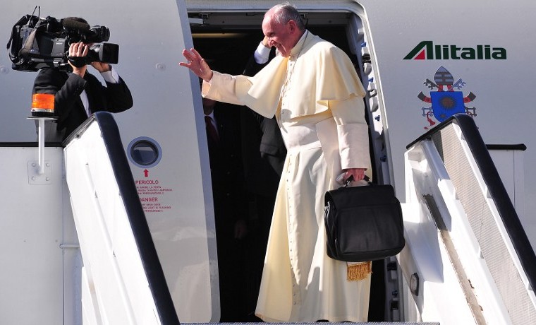 Papa Francisco: el comercio ilegal “alimenta el crimen organizado y el terrorismo”