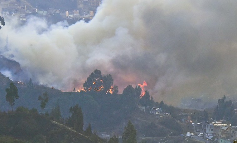 Bogotá en alerta por contaminación del aire debido a incendio