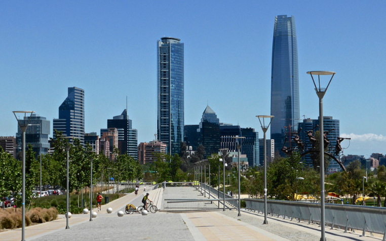 Para bajar el crimen: buen alumbrado público y espacios verdes cuidados (Parque Bicentenario, Chile). Los Blogs del BID
