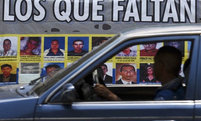 Muchos desaparecidos del conflicto yacen en Zonas Rojas en Colombia