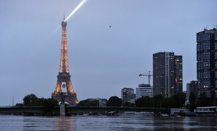 París en alerta ante la mayor crecida del Sena en 30 años