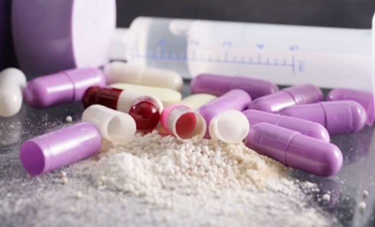La heroína sigue abundando pese a caída de producción de opio
