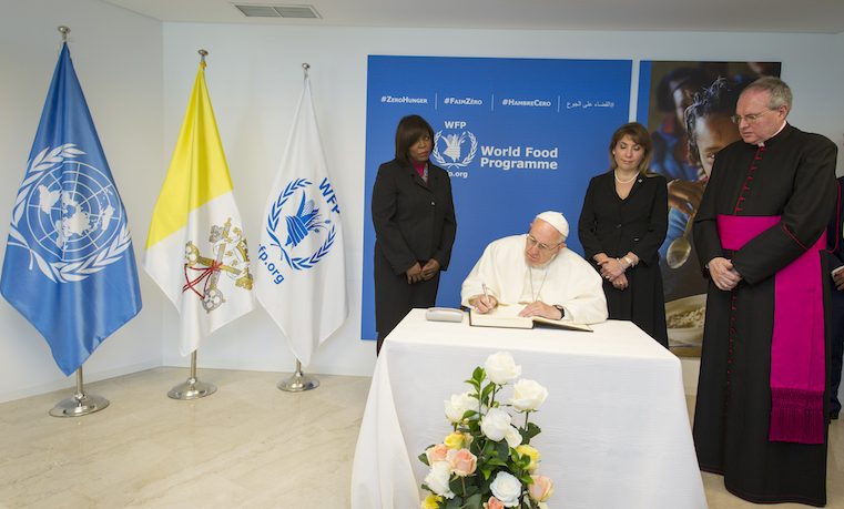 Papa Francisco pide un mayor compromiso en la lucha por el Hambre Cero