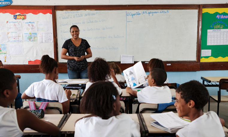 gasto social educación colegio niños #learninggeneration equidad