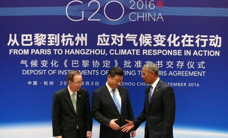 Presidente de la China, Xi Jinping, Barack Obama junto a Secretario Generla de la ONU, Ban Ki-moon. AFP PHOTO / POOL / HOW HWEE YOUNG