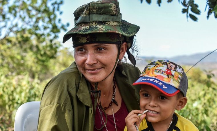 FARC desmovilización niños violencia