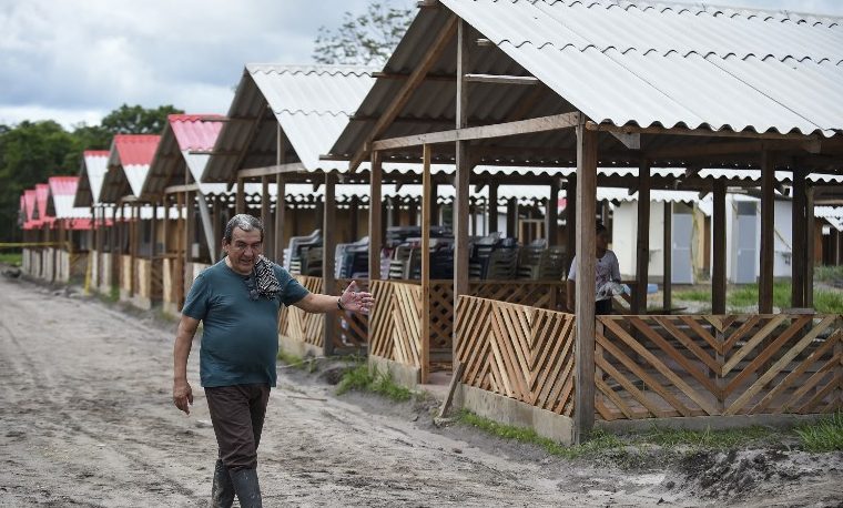 FARC construyen poblado ecológico y sustentable para vivir en Colombia