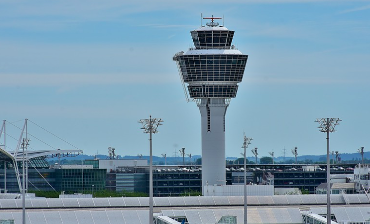 Escaneado facial, robots y jardines en los aeropuertos del futuro