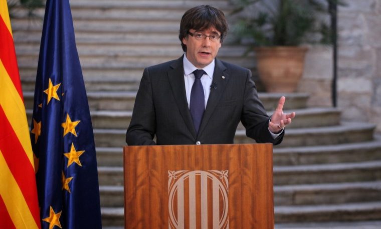 Gobierno español se pone al mando de Cataluña tras declaracion de independencia