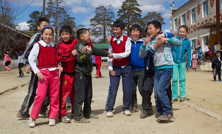 Los niños de nuestro planeta: ¿qué tiene que ver su educación con el cambio climático?